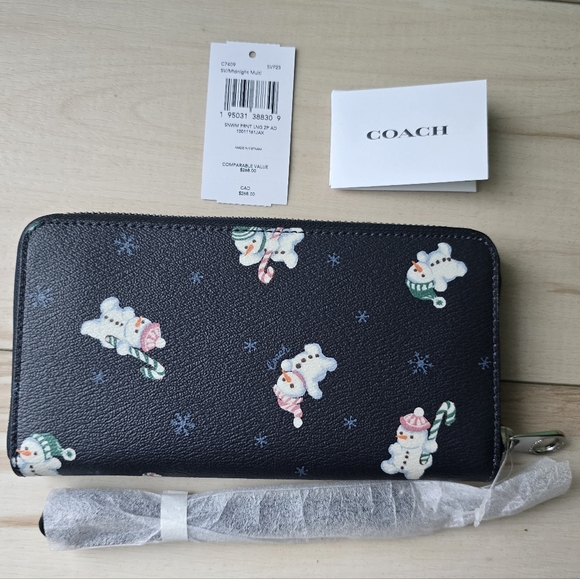 SOLD OUT COACH Limited Edition Snowman Print Zip Wallet - Picture 7 of 10